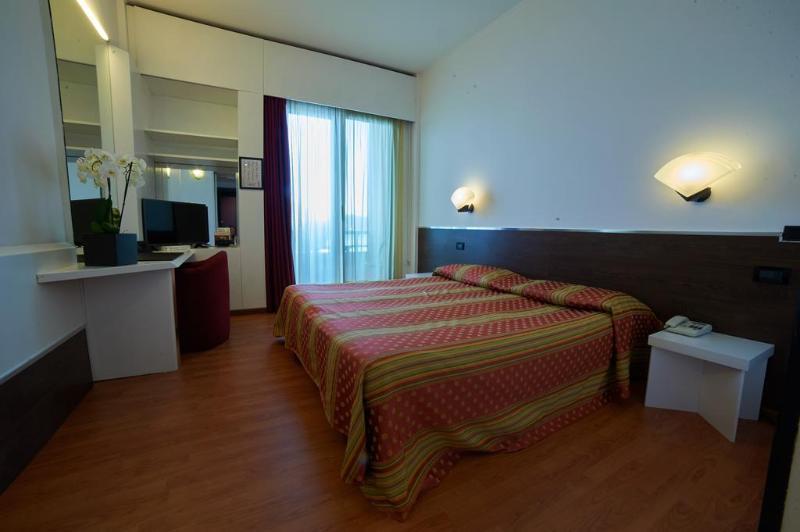 Hotel Concorde Arona Ngoại thất bức ảnh