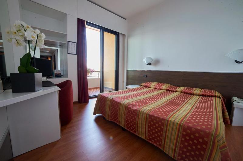 Hotel Concorde Arona Ngoại thất bức ảnh